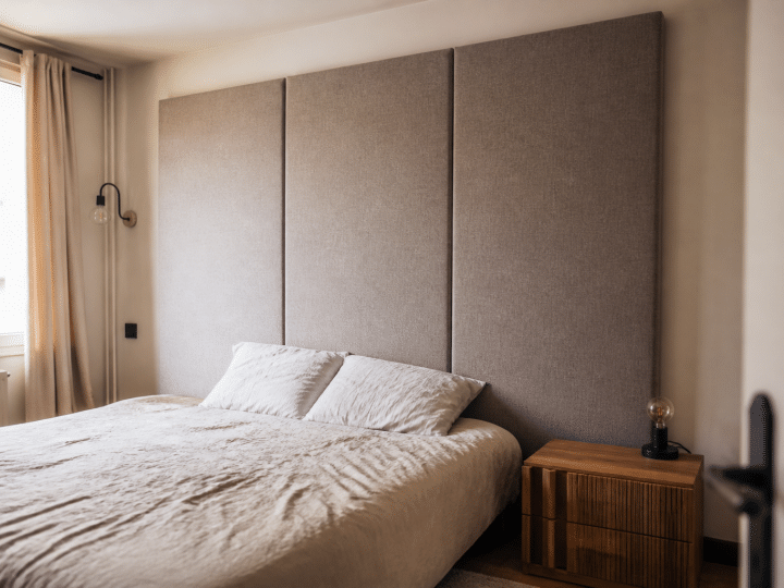 Comment réussir l&rsquo;isolation phonique d&rsquo;un mur de chambre sans travaux