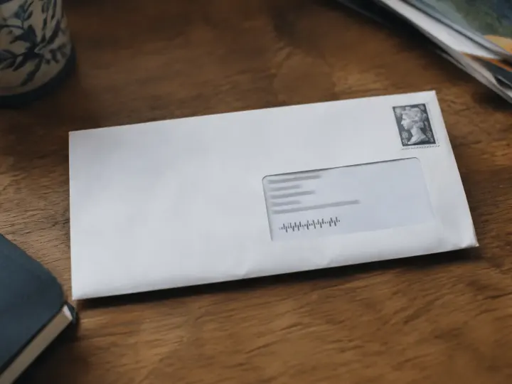 Quel est le code postal de Guipavas et où se situe cette commune ?