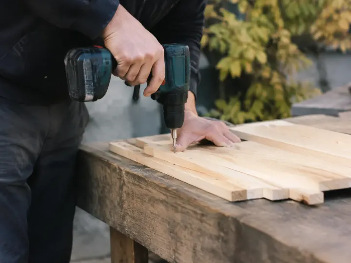 Comment fabriquer un meuble TV en bois soi-même, étape par étape